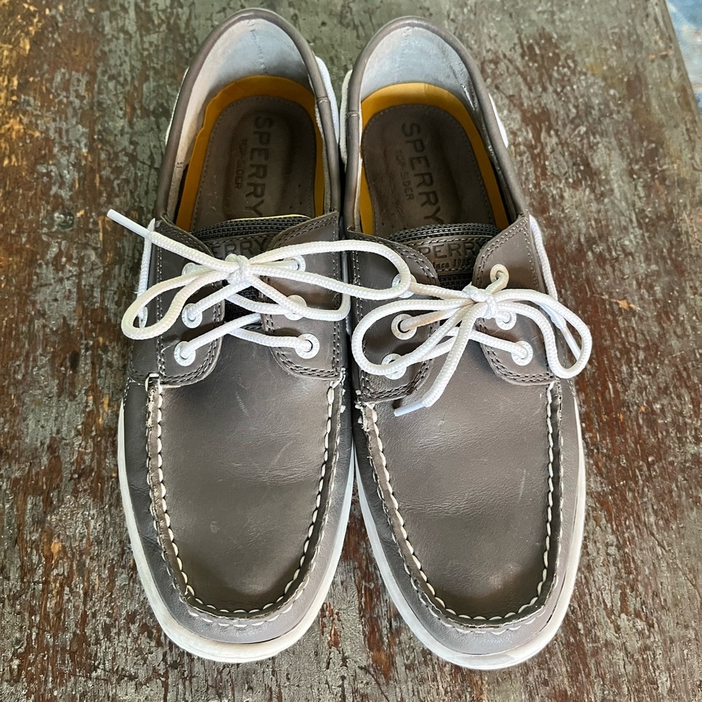 Sperry Topsiders Men’s 9
